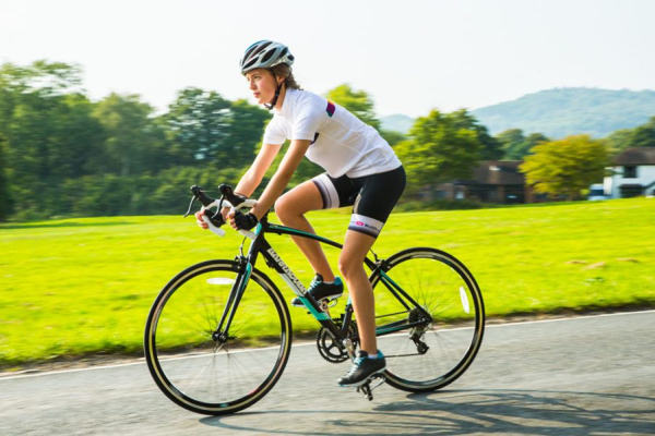 Đạp xe có giúp giảm mỡ bụng? Phương pháp đạp xe hiệu quả?